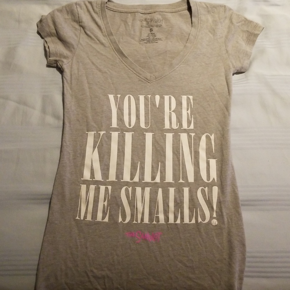 Light gray t-shirt